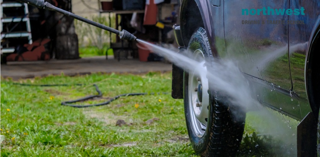 How to Use a Clay Bar to Clean Your Car